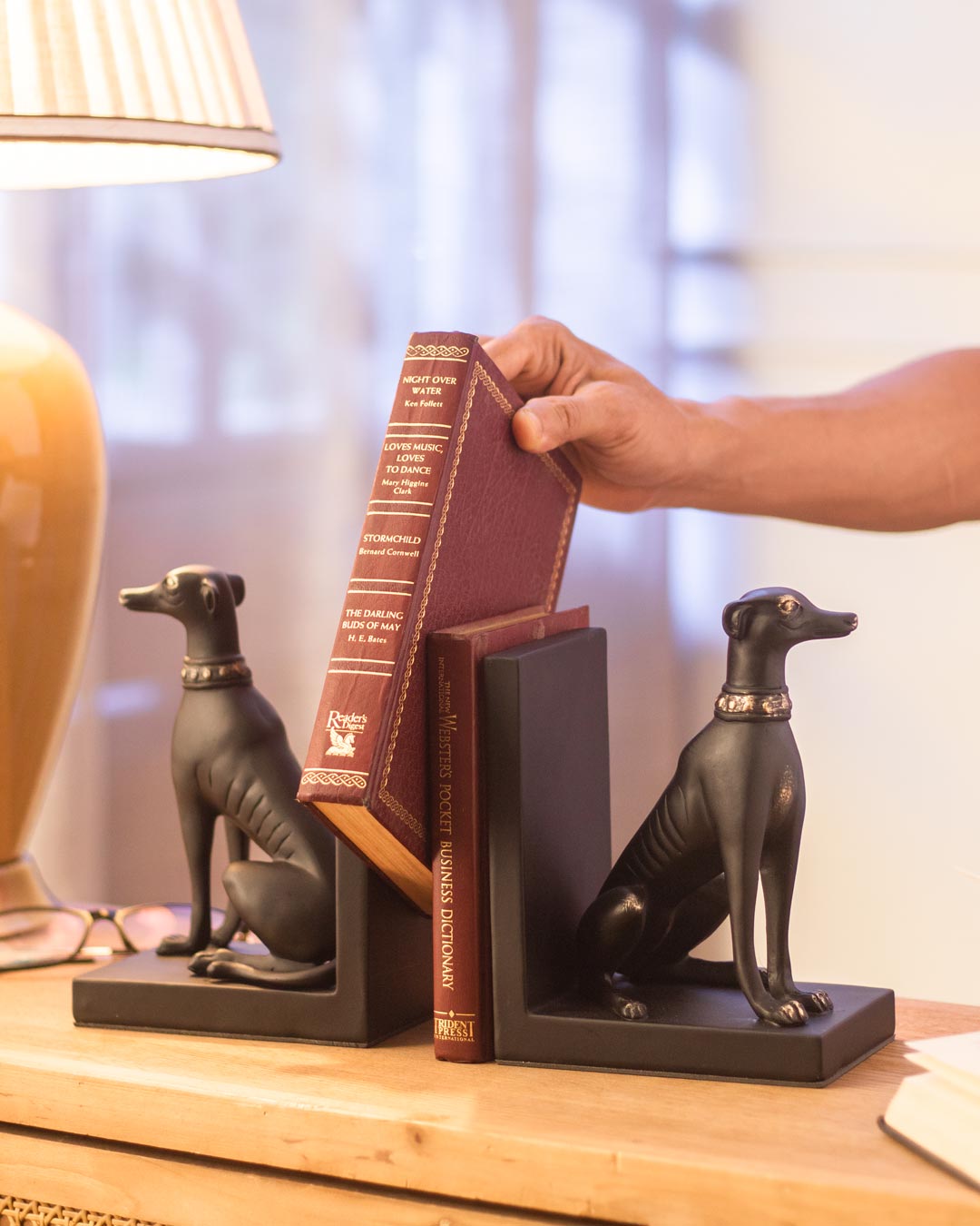 Wachhund Buchstützen Set - Schwarz