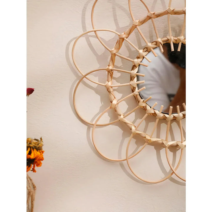 Handgefertigter Rattan Wandspiegel