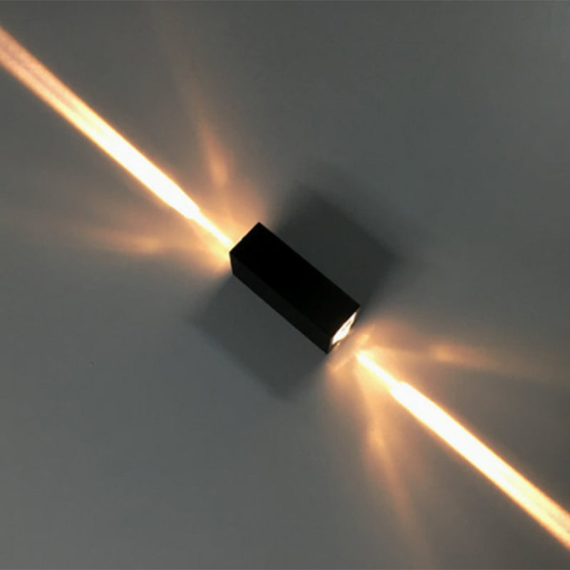 Metallische rechteckige Wandlampe Einfache Stil 2 Lichter schwarze Ausführung Wandlampe in warm/weißem Licht für Hotel