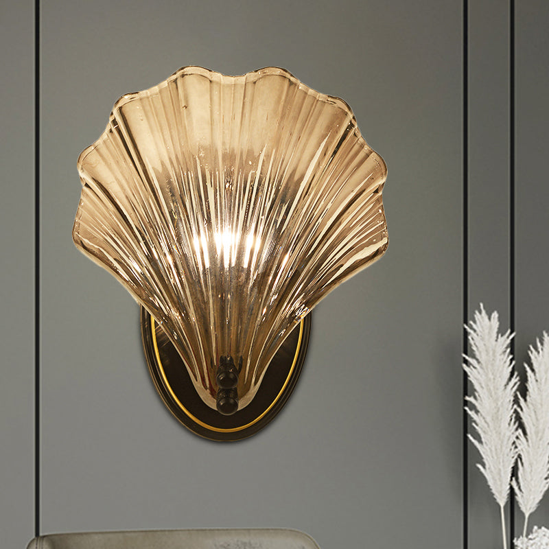 Einzelne gewellte Muschel Wandlampe Landhausstil Schwarz/Gold geripptes Glas Wandleuchte Beleuchtungseinheit