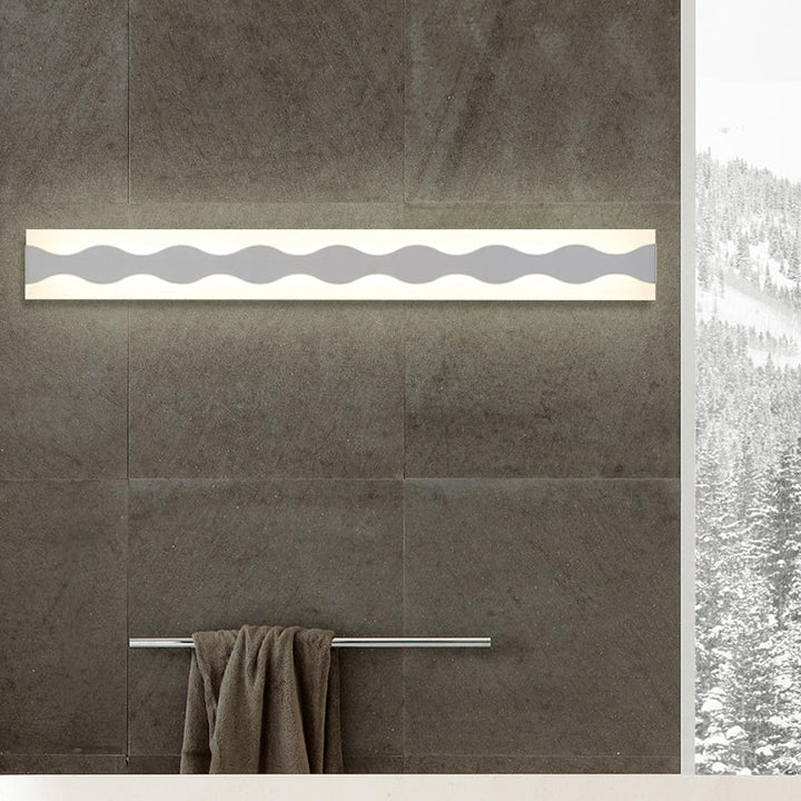 LED-Badezimmerspiegelbeleuchtung mit Wellen-Acrylschirm Weiße Wandschale