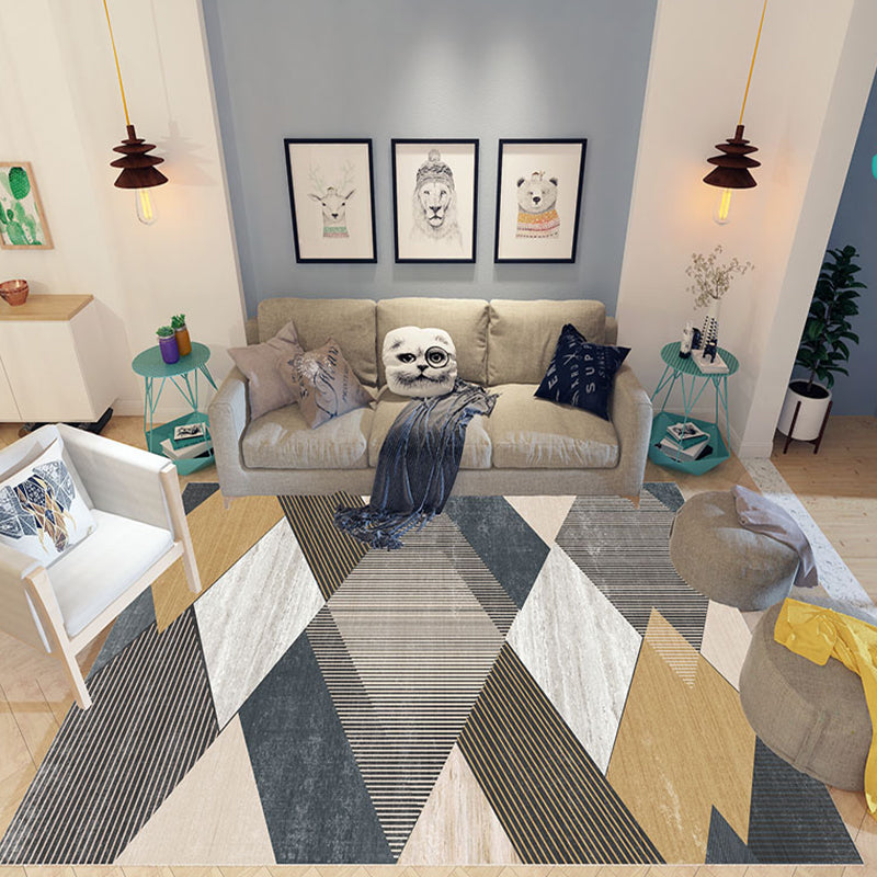 Einzigartiger mehrfarbiger gestreifter Teppich mit geometrischem Muster aus Polyester Moderner Teppich Haustierfreundlicher rutschfester Rücken Teppich für das Schlafzimmer