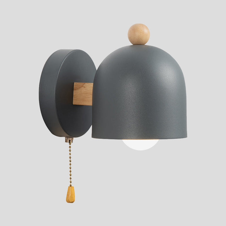 Nordic kleine Kuppel Zugkette Wandlampe Eisen 1 Glühbirne Schlafzimmer Wandmontage Beleuchtung in Grau mit Holzdetails