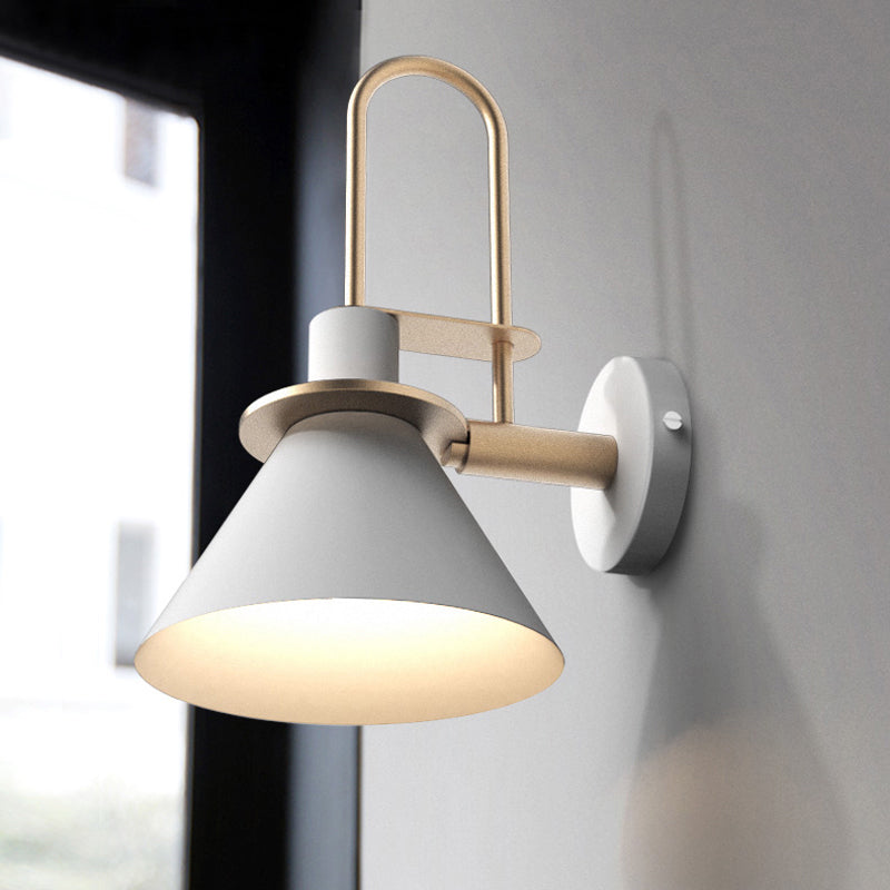 Schwarz/Weiß/Grün Cone Wandlampe Macaron 1-Licht Metall Wandmontierte Lampe mit gebogenem Arm für Schlafzimmer, Warm/Weiß Licht