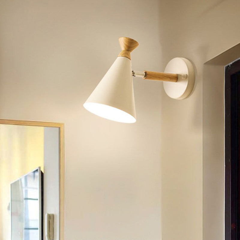 Eisen konische Wandlampe zeitgenössisch 1 Glühbirne Wandbeleuchtung Ideen mit Holzoberteil
