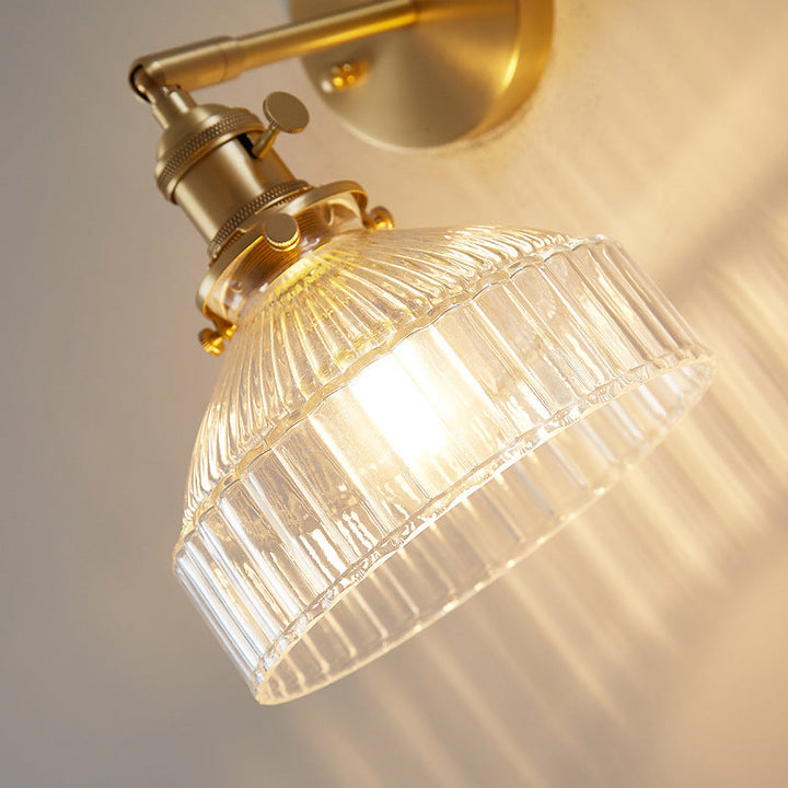 Industrielle Wandlampe Gepresstes Geriffeltes Glas Wandleuchte in Gold-Finish für Schlafzimmer