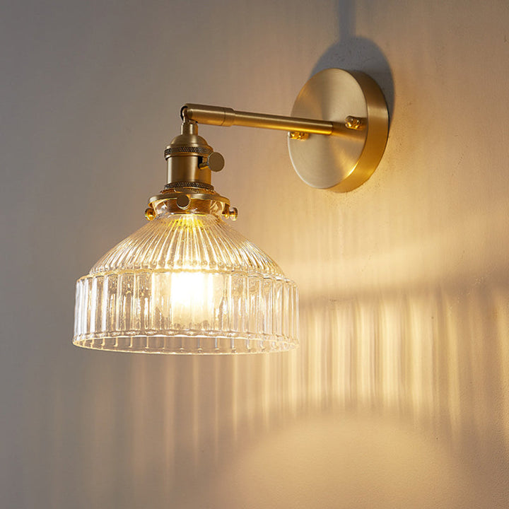 Industrielle Wandlampe Gepresstes Geriffeltes Glas Wandleuchte in Gold-Finish für Schlafzimmer