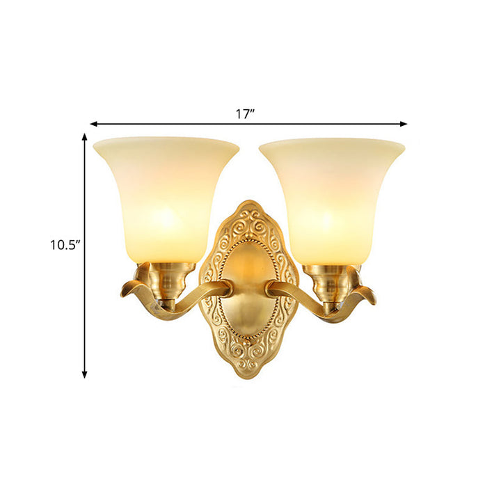 Traditionelle Glockenschirm Wandleuchte 1/2-Licht Frosted Glass Wandleuchte mit goldenem Metallarm