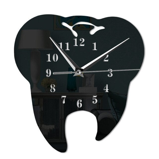 Spiegel Wanduhr für Zahnhygiene