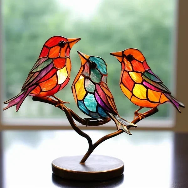 AvianElegance Vögel aus farbigem Glas für ein elegantes Interior Design