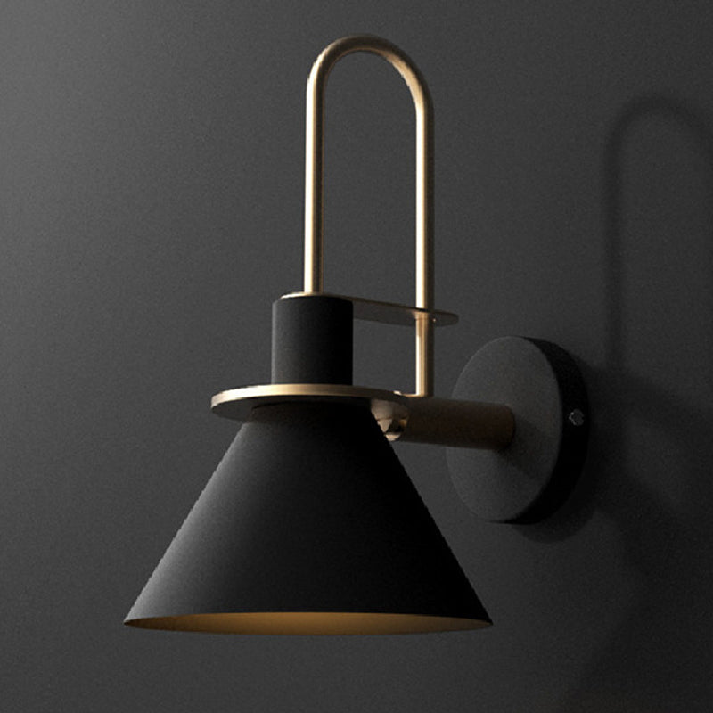 1 Licht Nachttisch Wandmontierte Licht Schlichte Schwarz/Weiß/Grün Wandleuchte mit konischem Metallschirm