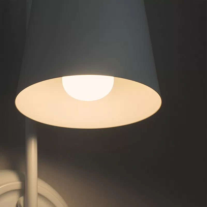 Weiße kleine Engel Wandlampe mit Eimer Schirm 1 Kopf Metall Wandlampe für das Wohnzimmer