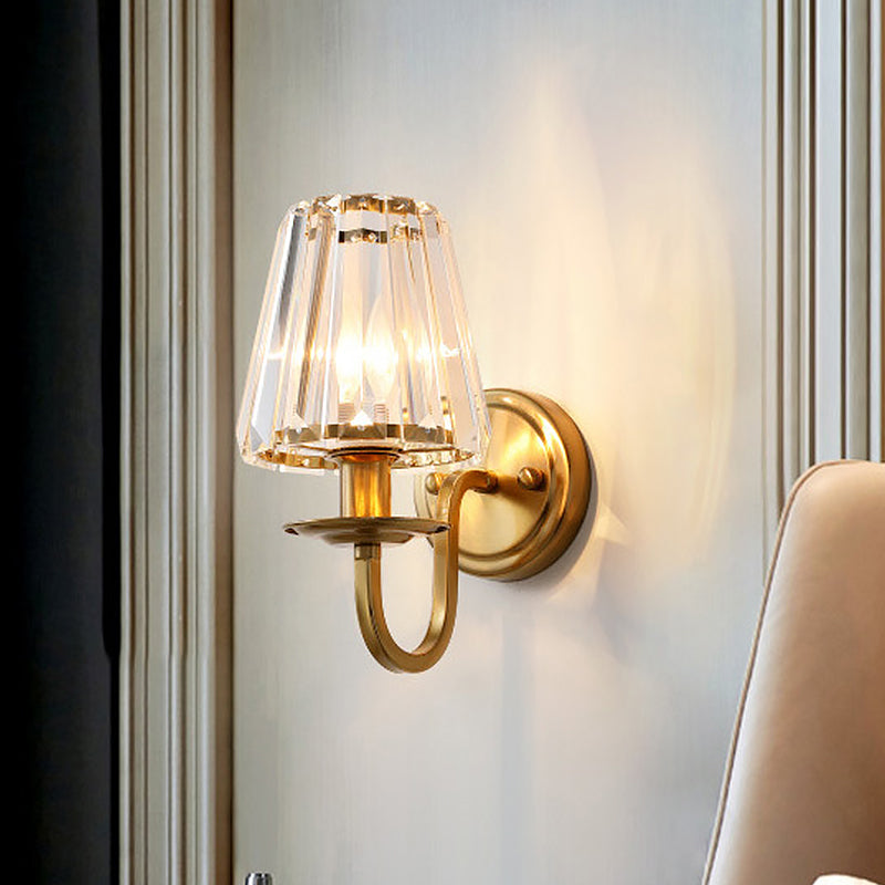 Moderne Kegel Wandlampe 1 Kopf K9 Kristall Wandlicht in Gold mit gewölbtem Arm