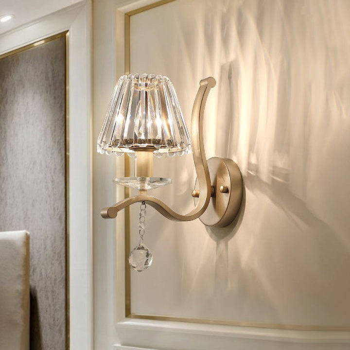 Kristallprisma antikgold Sconce konisch 1 Kopf minimalistisches Wandmontage Lichtgerät