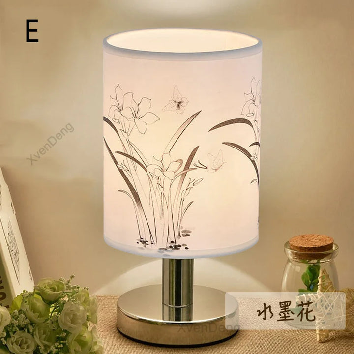 Moderne Eisen Tischlampe LED Stoff Nordic Schreibtischlicht - Perfekt für Wohnzimmer, Schlafzimmer, Nachttisch, Studium und Heimdekor Beleuchtungsanlagen