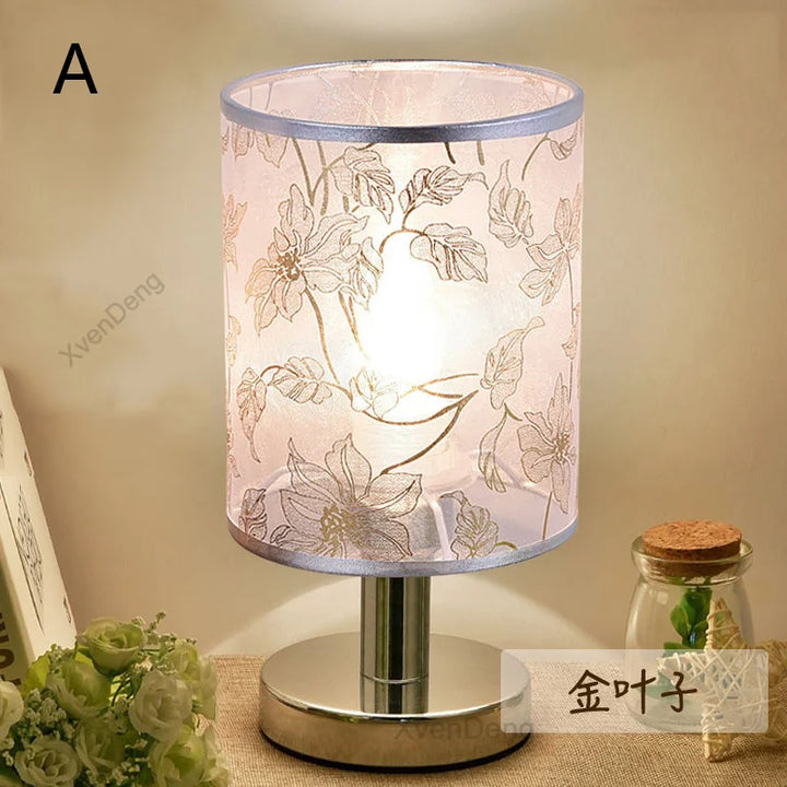Moderne Eisen Tischlampe LED Stoff Nordic Schreibtischlicht - Perfekt für Wohnzimmer, Schlafzimmer, Nachttisch, Studium und Heimdekor Beleuchtungsanlagen