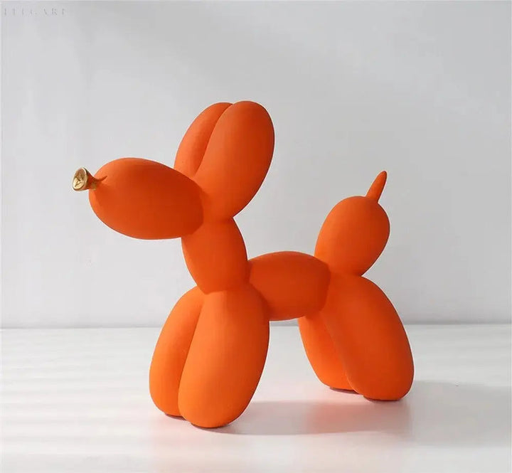 Ballonornament mit goldenem Schnabel