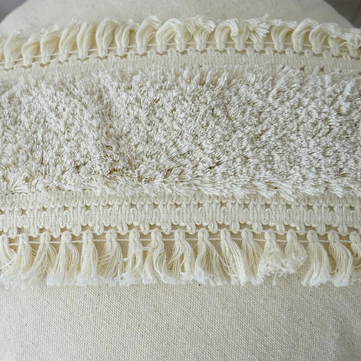 Dekokissen mit Texturmuster und Fransen