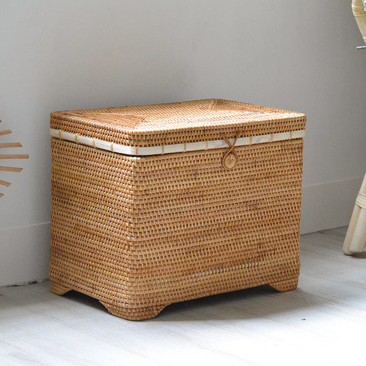 Stylische Aufbewahrungsbox aus gewobenem Naturmaterial