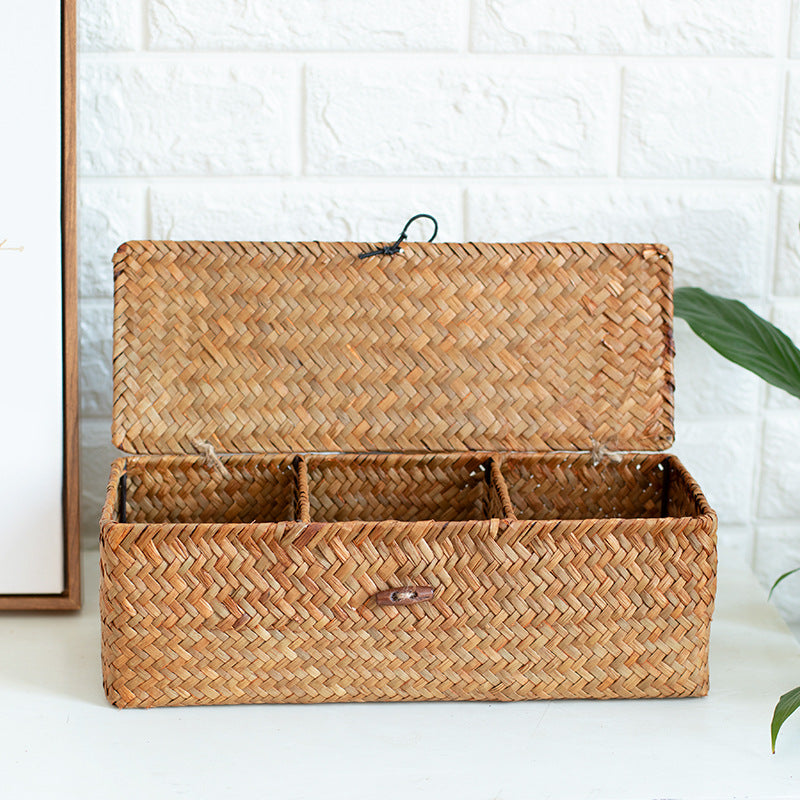 Aufbewahrungsbox aus handgewebtem Naturmaterial