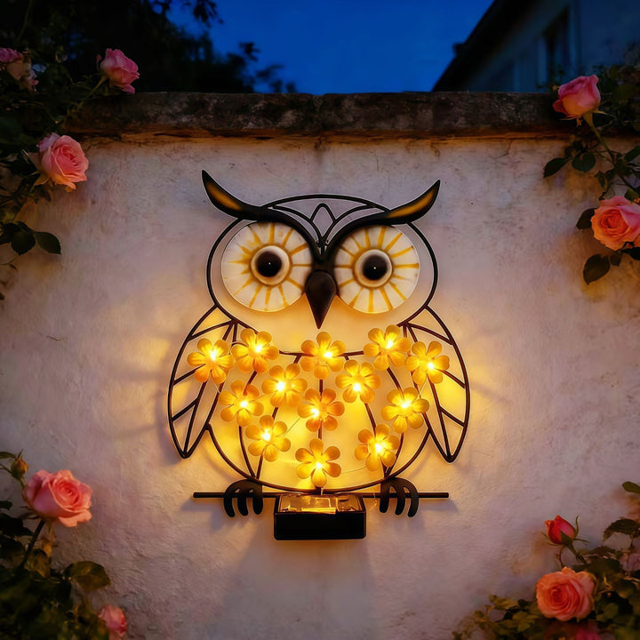 Metallene Eule Wandkunst mit solarbetriebenen LED-Blumenlichtern und Eisenrahmen