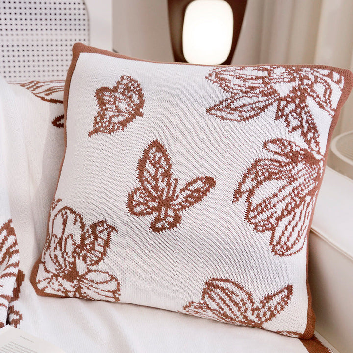 Dekorativer Wurfdecke mit floralen Design