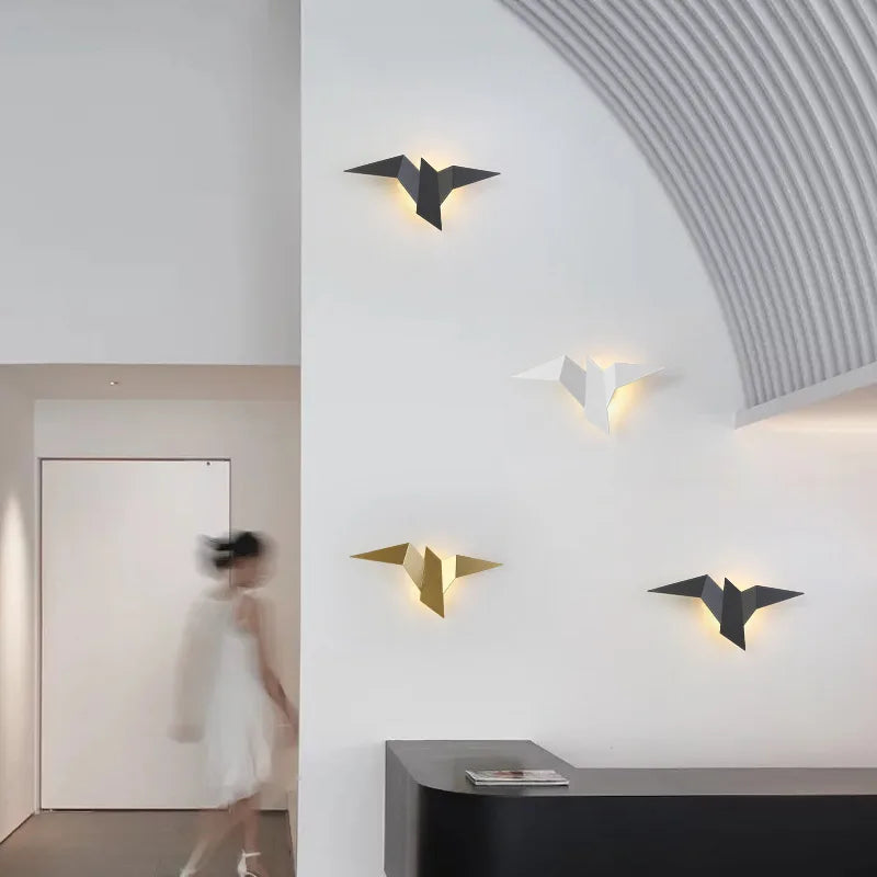 Nordic LED Vogel Wandlampe – Moderne Wandbeleuchtung für Schlafzimmer, Wohnzimmer, Treppen und Nachttisch – Oben & Unten Beleuchtung, Eisen Schirm, AC-Betrieb