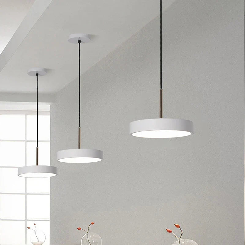 Moderne LED Pendelleuchte – 23/30cm Scheibenhängelampe für Schlafzimmer, Wohnzimmer, Büro und Gang – Dimmbares LED Deckenlicht