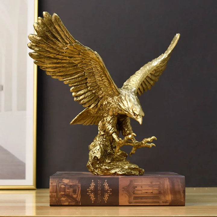 Harz Goldener Adler Statue Kunst Tier Modell Sammlung Ornament Home Büro Schreibtisch Feng Shui Dekor Figuren einfach
