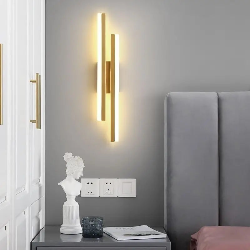 Moderne LED Wandleuchte – Schwarze & Goldene Acrylwandleuchte für Wohnzimmer, Schlafzimmer und Innendekoration