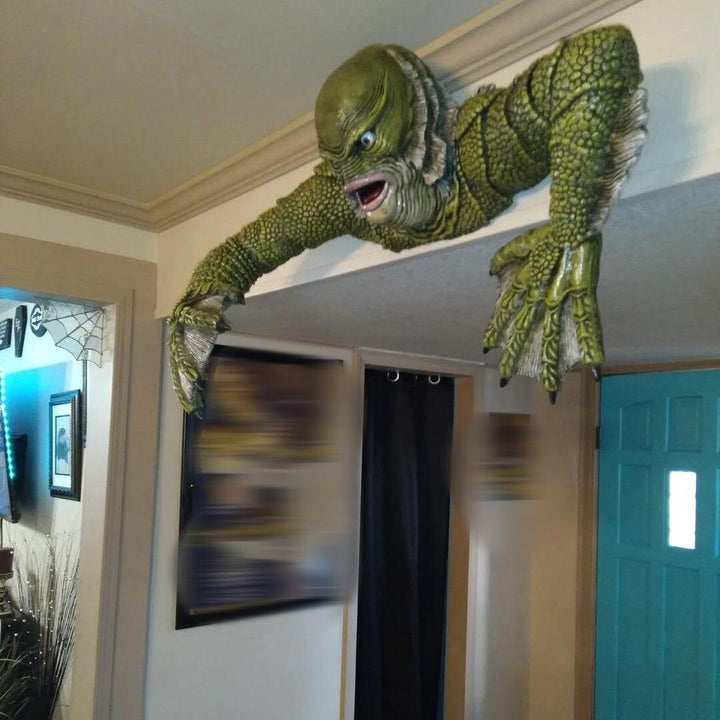 Kreatur The Black Lagoon Grab Skulpturen Figur Gartenbau Außenornamente Monster Statue Mann Halloween Dekoration