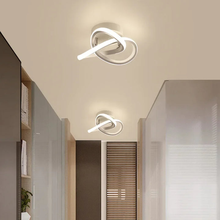 Moderne LED-Wandleuchte – Dreifach Schwarz & Weiß Deckenleuchte für Schlafzimmer, Wohnzimmer, Flur und Arbeitszimmer mit Fernbedienung und dimmbaren Optionen