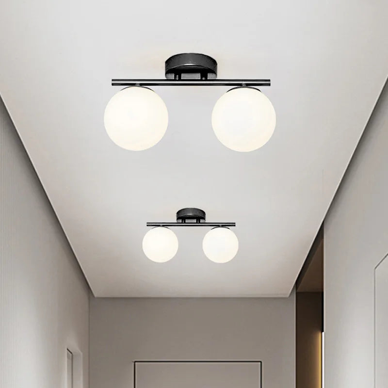 Moderne Nordische LED-Deckenleuchte – Goldene Eisen- und Glaslampe für Flur, Gang, Garderobe, Balkon und Schlafzimmer