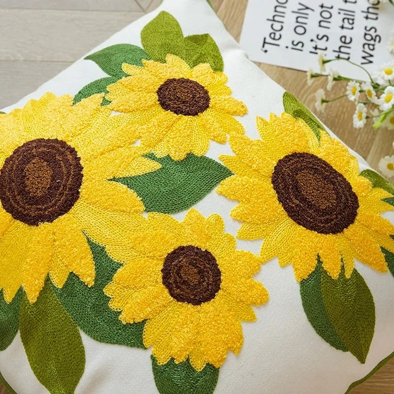 Baumwollgesticktes Dekoratives Kissen 45x45 cm mit Sonnenblumenmuster