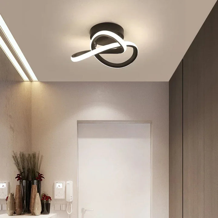 Moderne LED-Wandleuchte – Dreifach Schwarz & Weiß Deckenleuchte für Schlafzimmer, Wohnzimmer, Flur und Arbeitszimmer mit Fernbedienung und dimmbaren Optionen