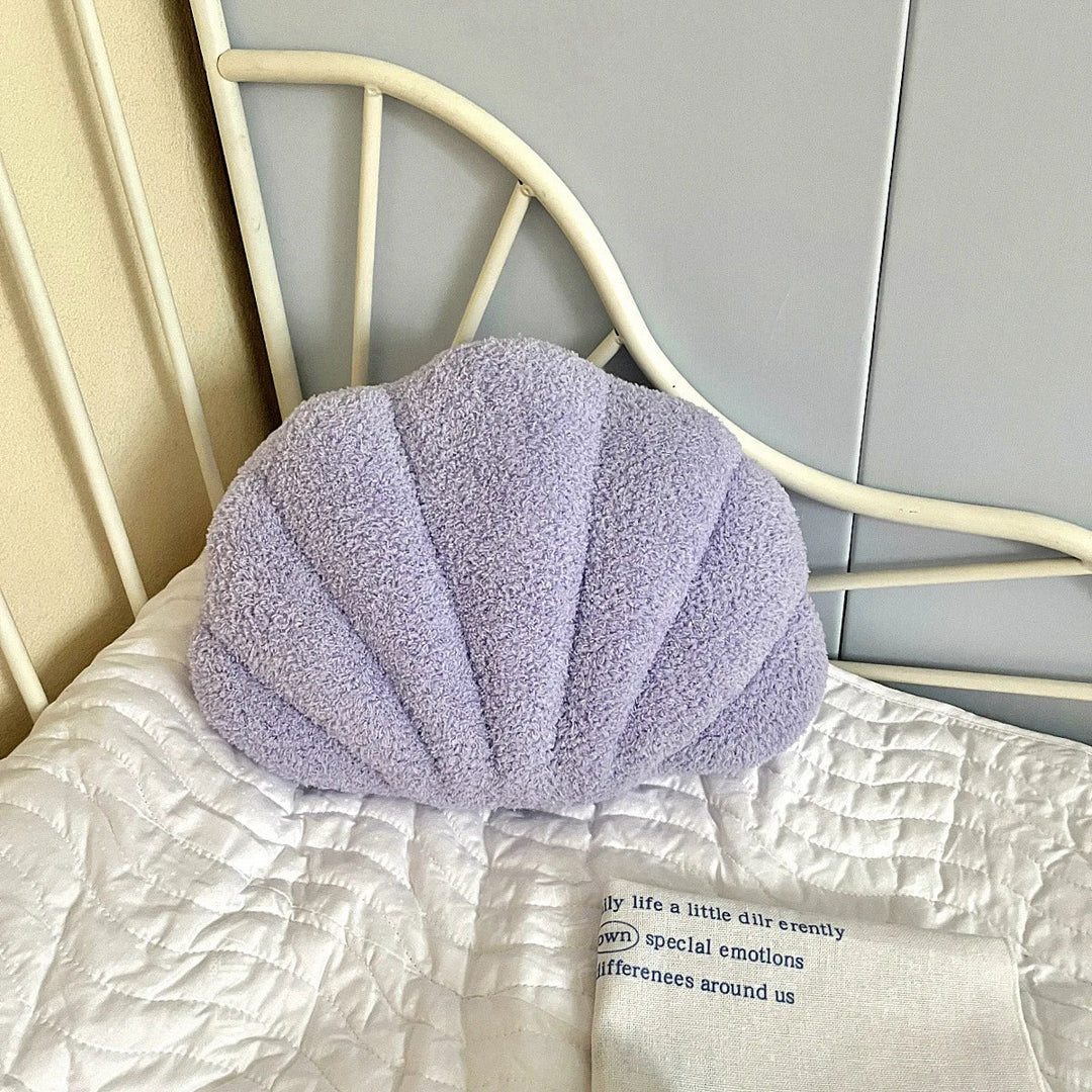 Pastell Shell Kissen – Flauschiges Bouclé Plüschkissen