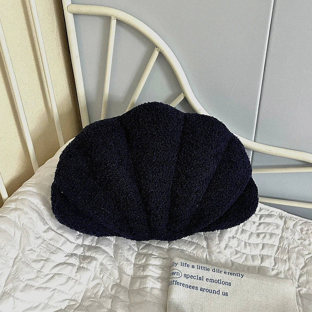 Pastell Shell Kissen – Flauschiges Bouclé Plüschkissen