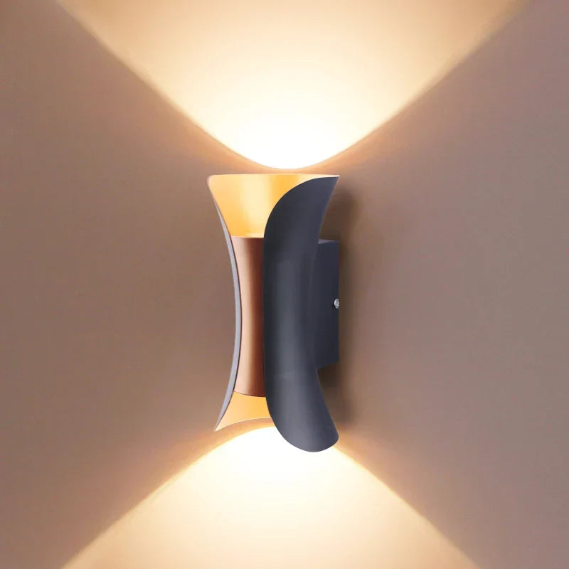 Moderne LED-Außenwandleuchte – Wasserdichte Veranda- und Balkonwandleuchte für Haus und Garten, IP55 bewertet
