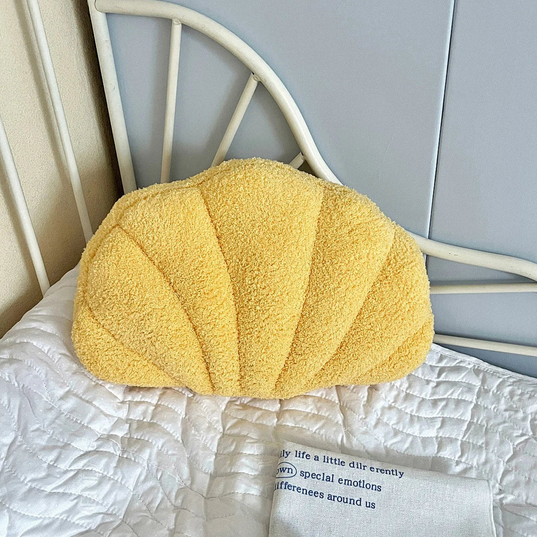 Pastell Shell Kissen – Flauschiges Bouclé Plüschkissen