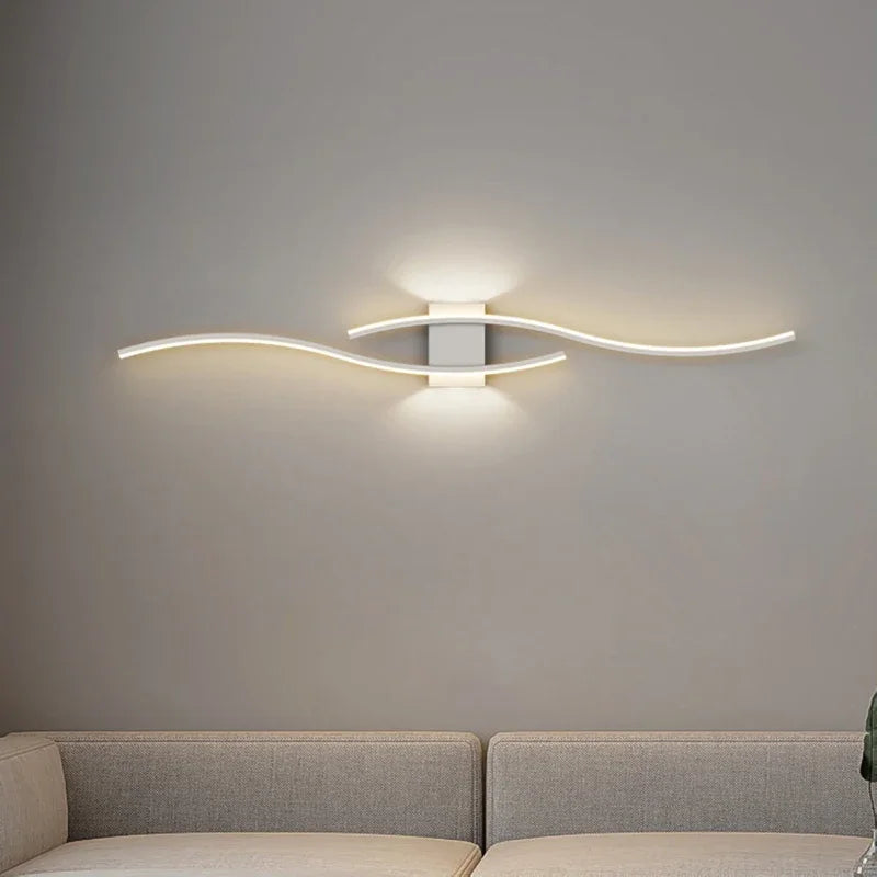 Moderne LED Wandlampe – Schwarze, Weiße und Goldene Wandlicht-Applikation für Wohnraum, Schlafzimmer, Nachttisch und dekorative Beleuchtung