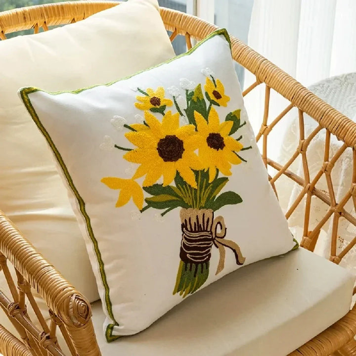 Baumwollgesticktes Dekoratives Kissen 45x45 cm mit Sonnenblumenmuster