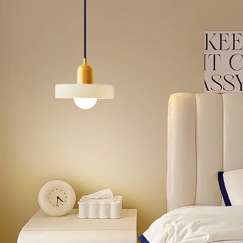 Nordic Glas Pendelleuchte – Moderne LED Hängeleuchte für Wohnzimmer, Schlafzimmer, Esszimmer und Bar, 3 Bonbonfarben
