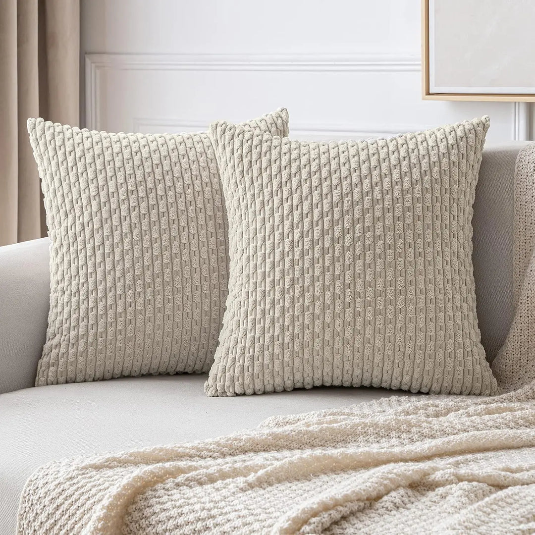 Weiches geripptes Samt Dekokissen mit Streifen im Boho-Stil für Sofa und Bett