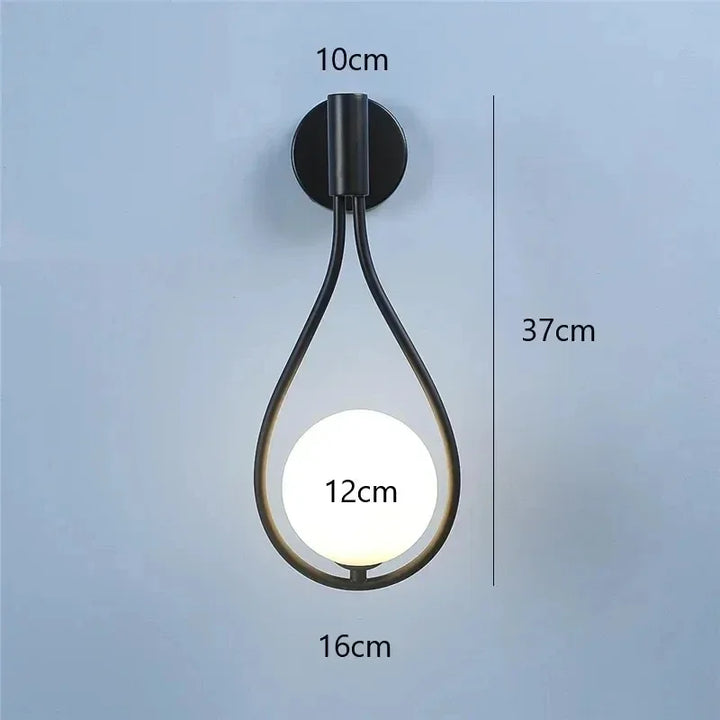 Moderne Metall- und Glaskugel-Wandleuchte – Nordic Style Wandbeleuchtung für Wohnzimmer, Schlafzimmer, Gang, Flur und Treppen – AC-betrieben, LED-Birne enthalten