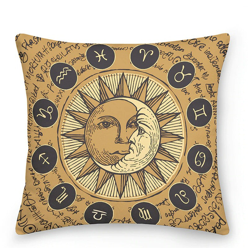 Dekokissen mit Sonne und Mond im astrologischen Stil