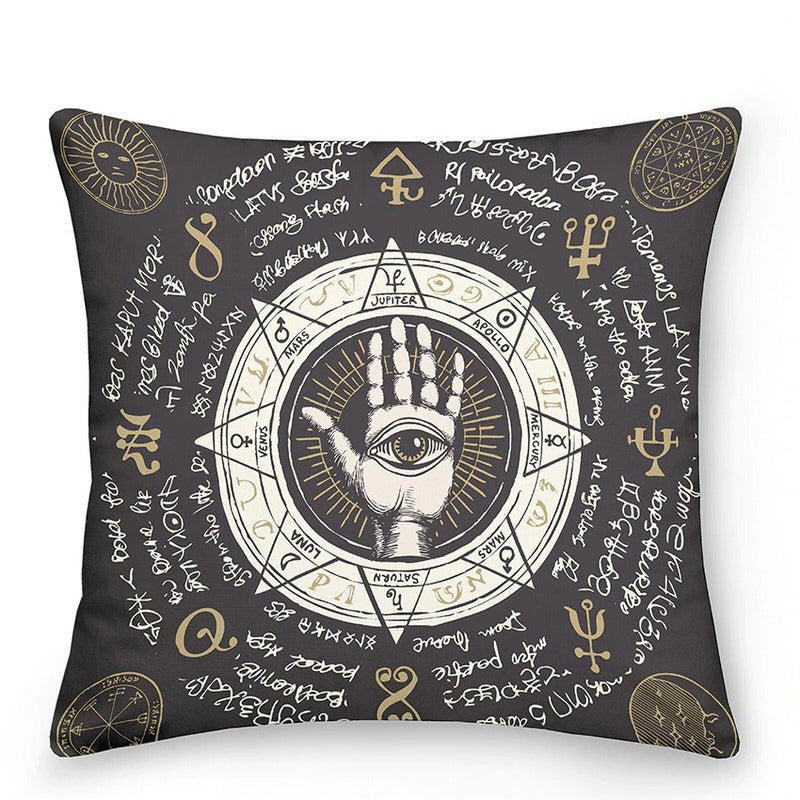 Dekokissen mit Sonne und Mond im astrologischen Stil