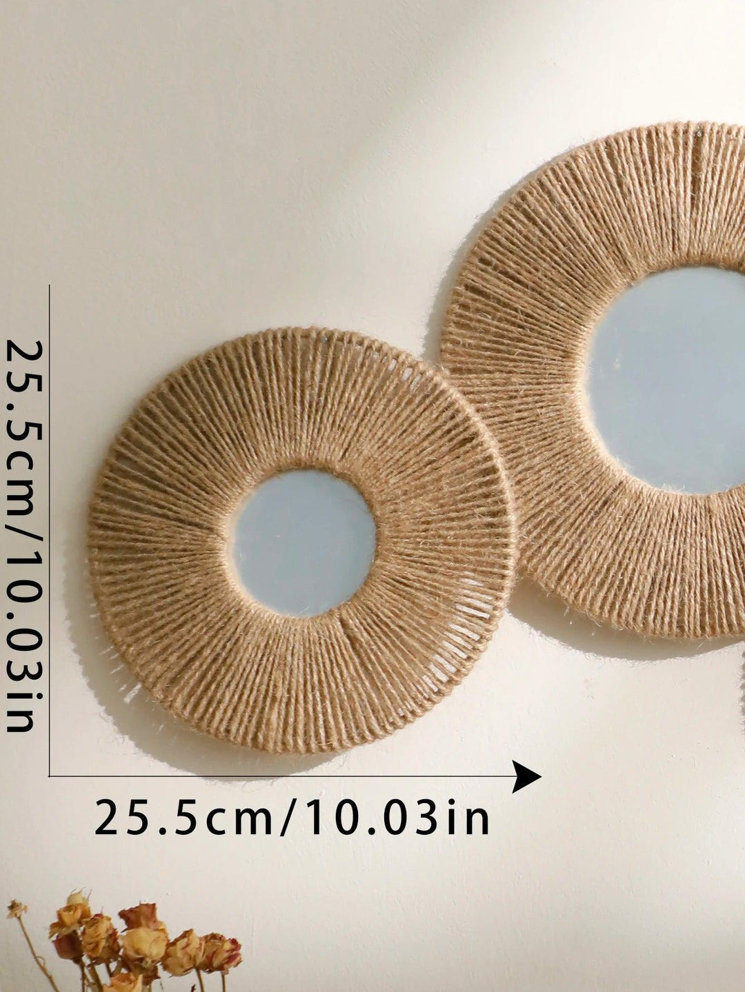 Runder dekorativer Wandspiegel im Boho-Stil
