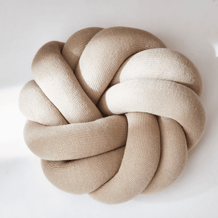Kreatives Baumwollknotenballkissen