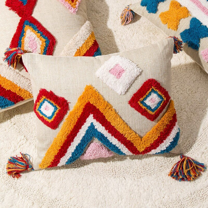 Handgefertigtes Dekokissen im marokkanischen Boho-Stil
