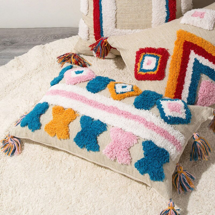 Handgefertigtes Dekokissen im marokkanischen Boho-Stil